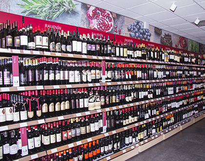 All Vínbúðin stores are open today